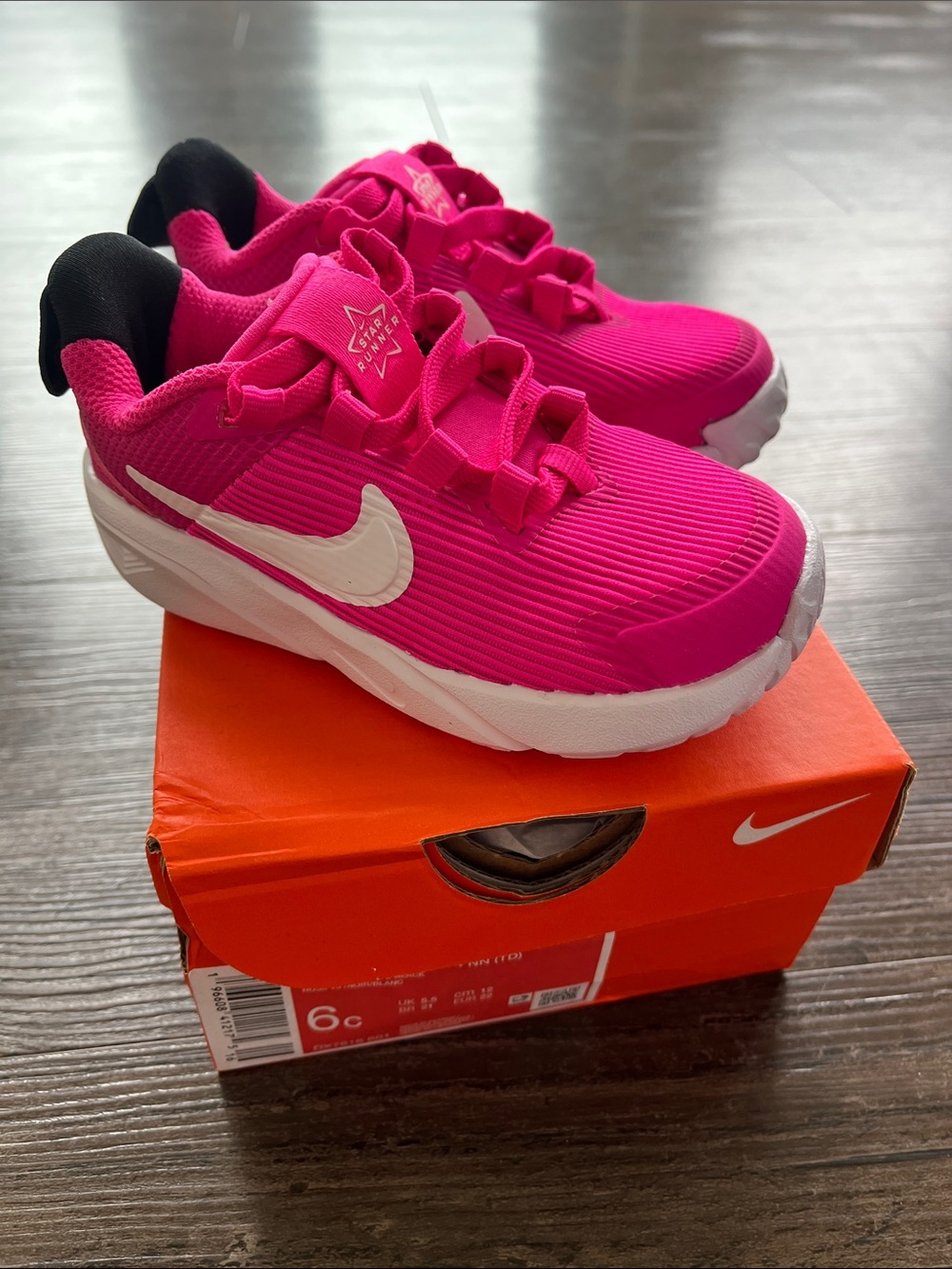Nike Toddler Girl Hot Pink & White Running Sneakers Size 6c